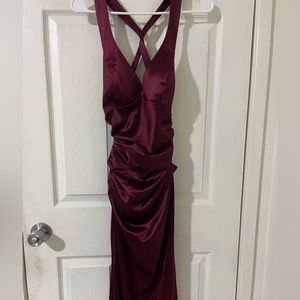 Only worn once. I tried to find the original foto but couldn't.